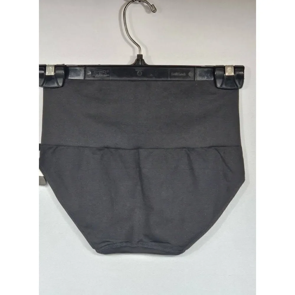 Skims Core control panty Nwt‎
